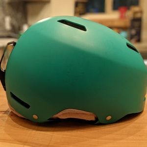 Winter sport helmet